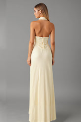 Daffodil Etui Ballkleid aus Chiffon mit V-Ausschnitt